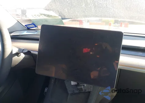 2023 Tesla Model Y Awd/Long Range Dual Motor All-Wheel Drive z USA, uszkodzony, nr VIN 7SAYGDEE6PA061617